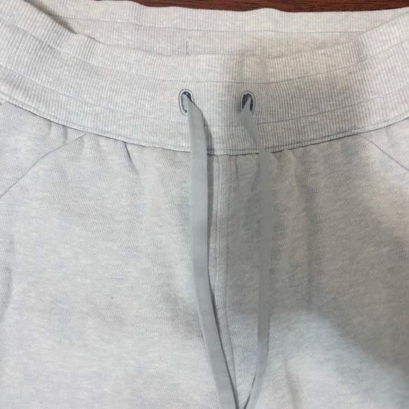 Lululemon Scuba Jogger Heathered Light blue size 4 - Picture 4 of 4
